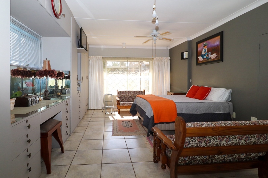 4 Bedroom Property for Sale in Flamwood North West